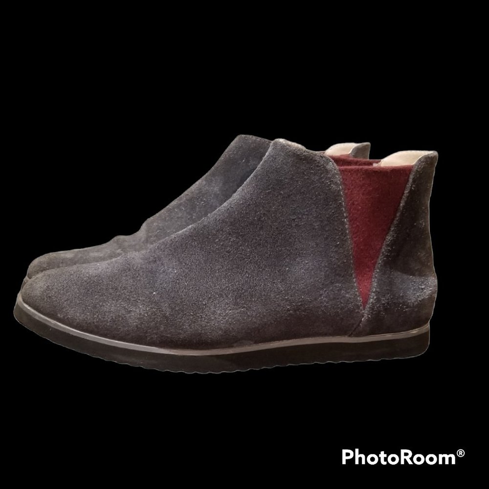 DANIEL ENGEL Gray Suede Chelsea Boots (Size 36EU)